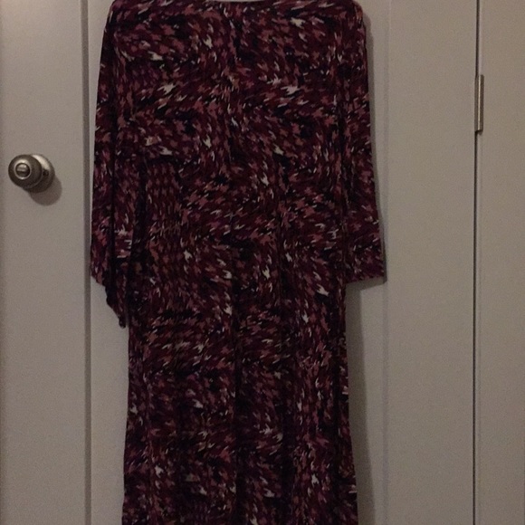 New Direction patterned v-neck sangria swing dress - Picture 3 of 3